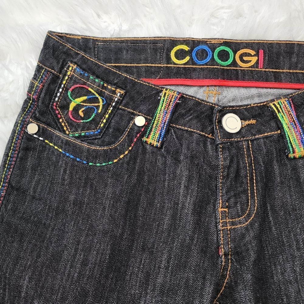 COOGI EMBROIDERED DENIM SHORTS SIZE 7/8 DARK WASH - Picture 3 of 12